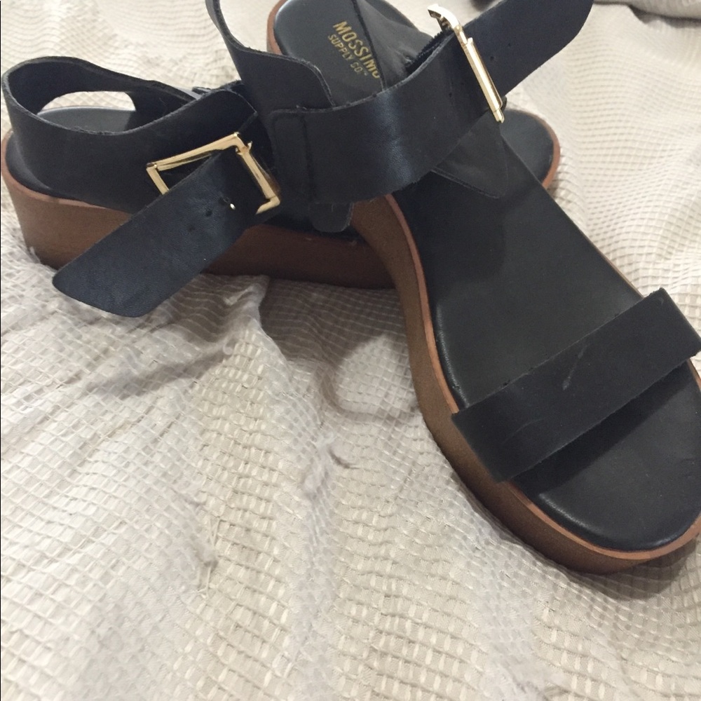 Sandals - Picture 4 of 4